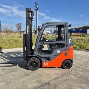 Навантажувач TOYOTA 02-8FGF15 02-8FGF15 kab фото