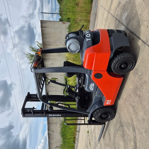 Навантажувач TOYOTA 02-8FGF25  TOY 02-8FGF25 фото