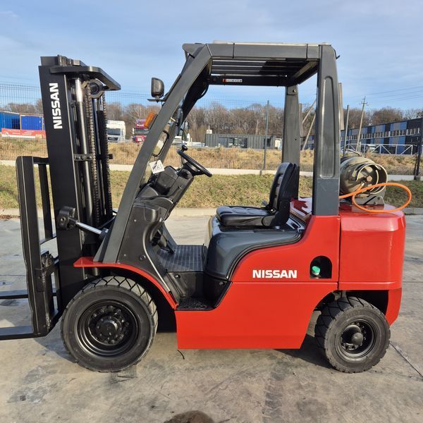 Навантажувач NISSAN 22ZP1F2A25D NIS 2,5 2008 фото