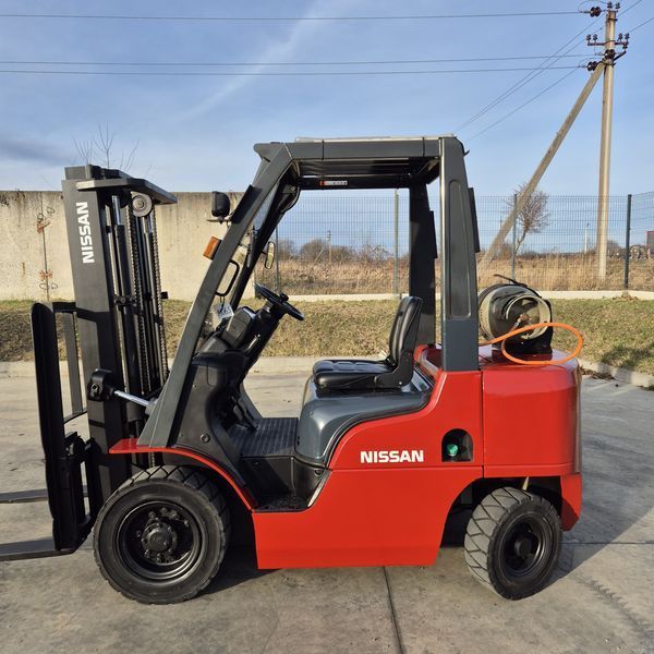 Навантажувач NISSAN 22ZP1F2A25D NIS 2,5 2008 фото