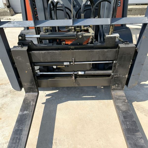 Погрузчик LINDE H25D-01 H25D-01 фото