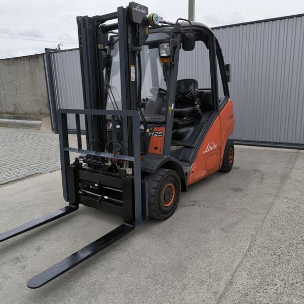 Погрузчик LINDE H25D-01 H25D-01 фото