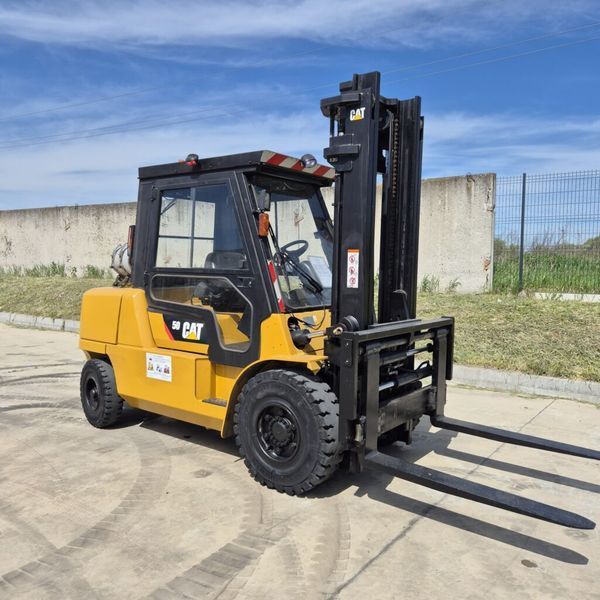 Навантажувач CATERPILLAR GP50K2 GP50K2 фото
