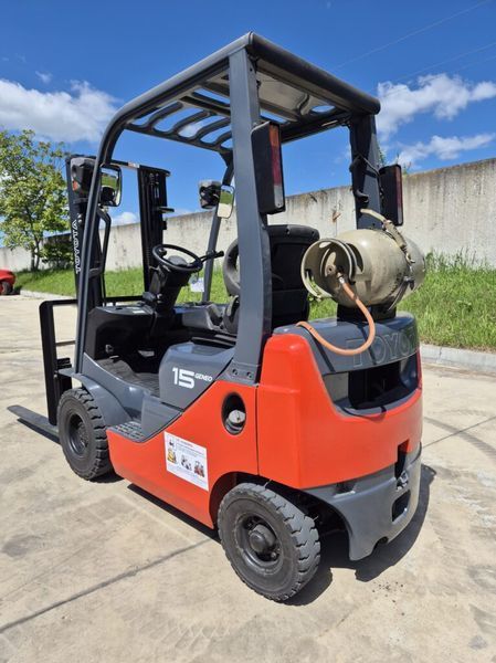 Навантажувач TOYOTA 02-8FG10 02-8FG10 фото
