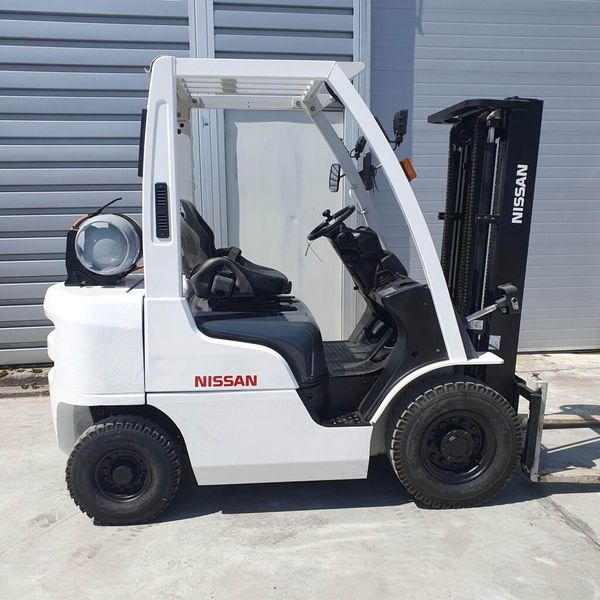 Навантажувач UNICARRIERS (NISSAN) P1F2A20D P1F2A20D фото