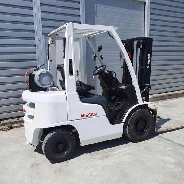 Навантажувач UNICARRIERS (NISSAN) P1F2A20D P1F2A20D фото