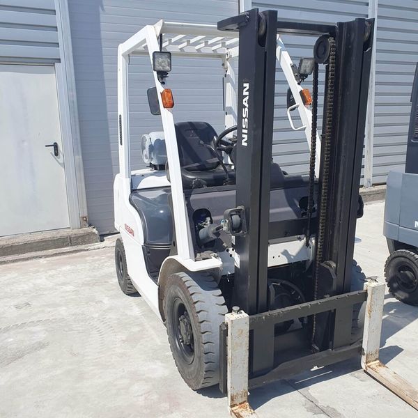 Навантажувач UNICARRIERS (NISSAN) P1F2A20D P1F2A20D фото