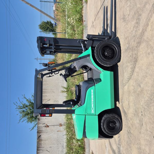 Погрузчик Linde MITSUBISHI FD30D MITSUBISHI FD30D фото