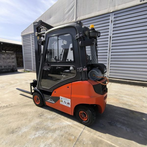 Навантажувач вилковий LINDE H14T-01 H14T-01 фото