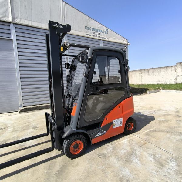 Навантажувач вилковий LINDE H14T-01 H14T-01 фото