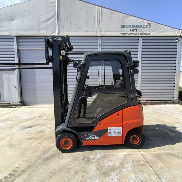 Навантажувач вилковий LINDE H14T-01 H14T-01 фото