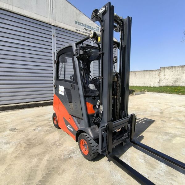 Навантажувач вилковий LINDE H14T-01 H14T-01 фото