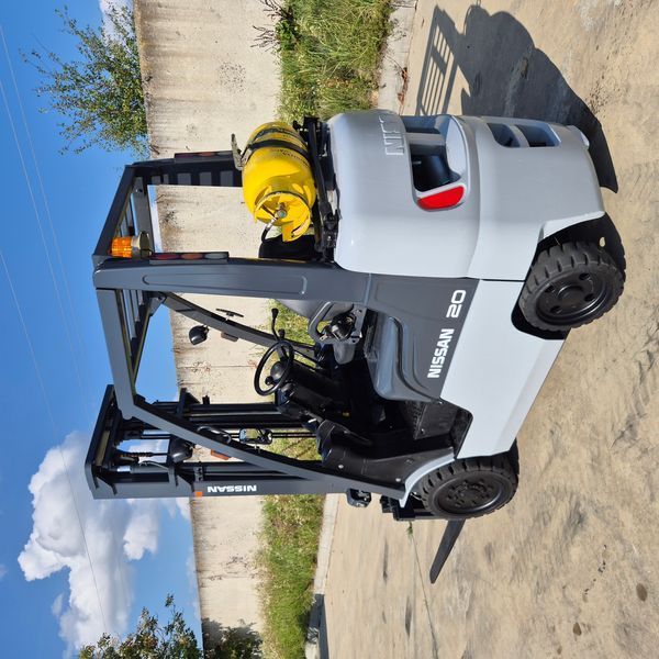 Навантажувач NISSAN MCPL02A20LU NISSAN 2.0 USA фото